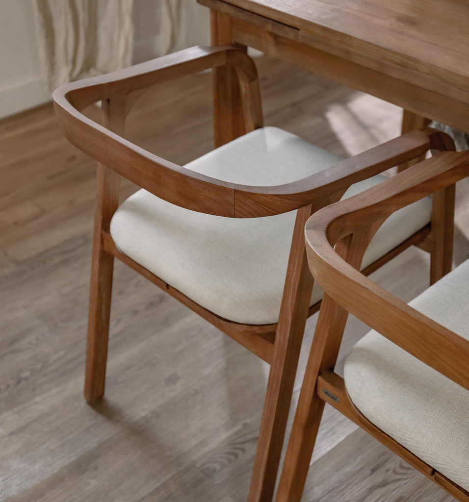 Bibo cushion dining chair sand/custard/pale khaki