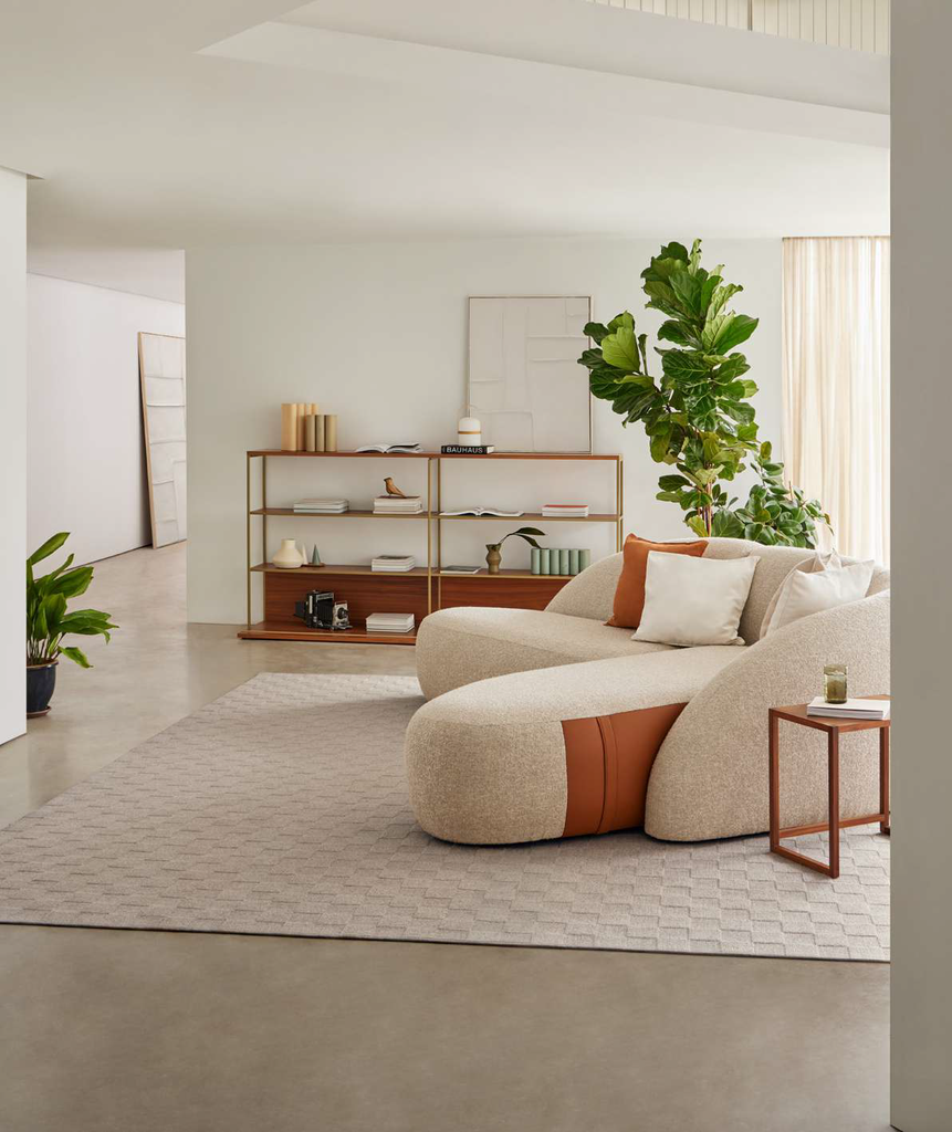 Indoor manuela latte