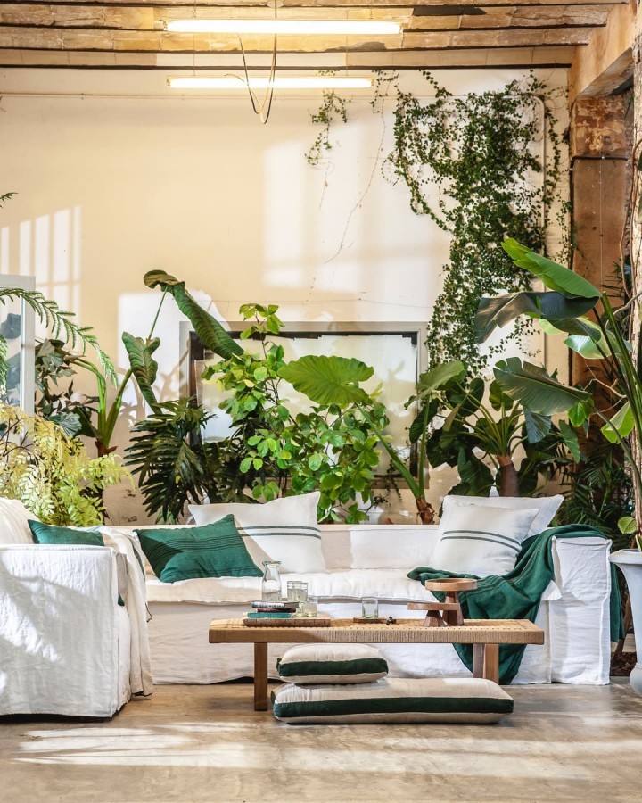 Strozzi 3-seater sofa white linen