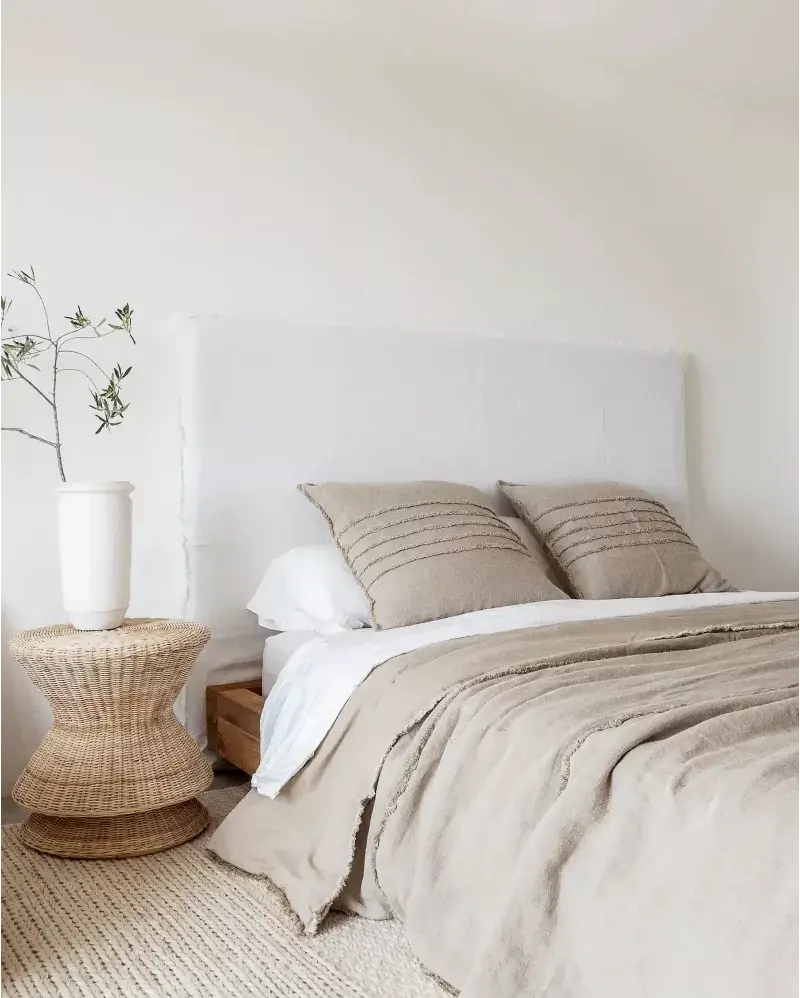 munnar-headboard-cover-in-linen-130-x-175-cm-in-white-colour (1).webp