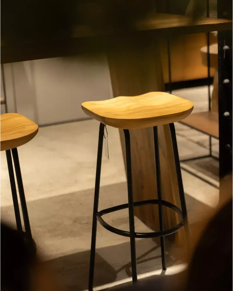 semut-high-stool-in-recycled-wood-and-iron-38-x-38-x-79-cm (1).webp