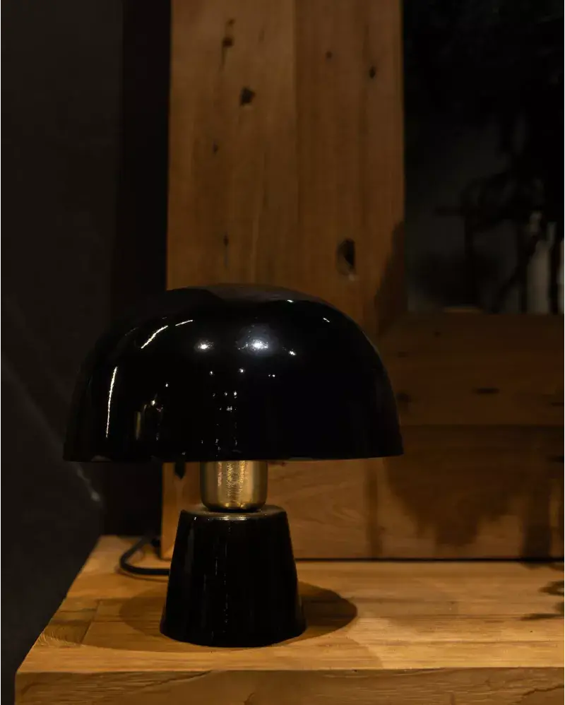 saleha-iron-table-lamp-20-x-20-x-22-cm (1).webp