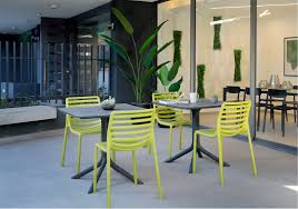 Outdoor Doga bistrot chair pear