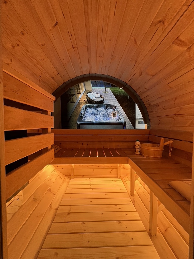 Sauna Barrel round 197x170cm 3 persons with panoramic window