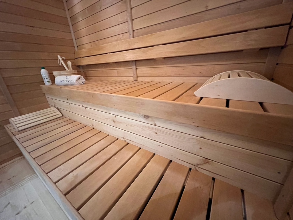 Sauna Cube 230x230x260cm with panoramic window