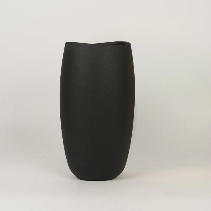 Doteki Indoor Vase - Charcoal